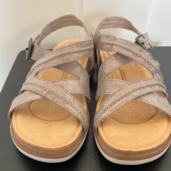 Clarks® Brynn Ave Women's Sandals - Picture 8 of 10